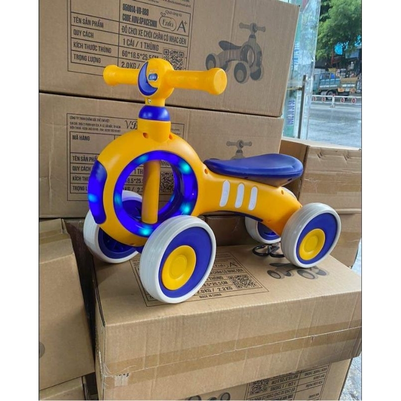 Xe chòi chân,trượt scooter pediasure🍒🍒freeship🍒🍒hkm pediasure