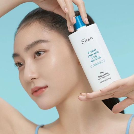 Kem Chống Nắng Make Prem UV Defense Me Blue Ray Sun Fluid SPF 50+/ PA++++ Dạng Sữa 150ML