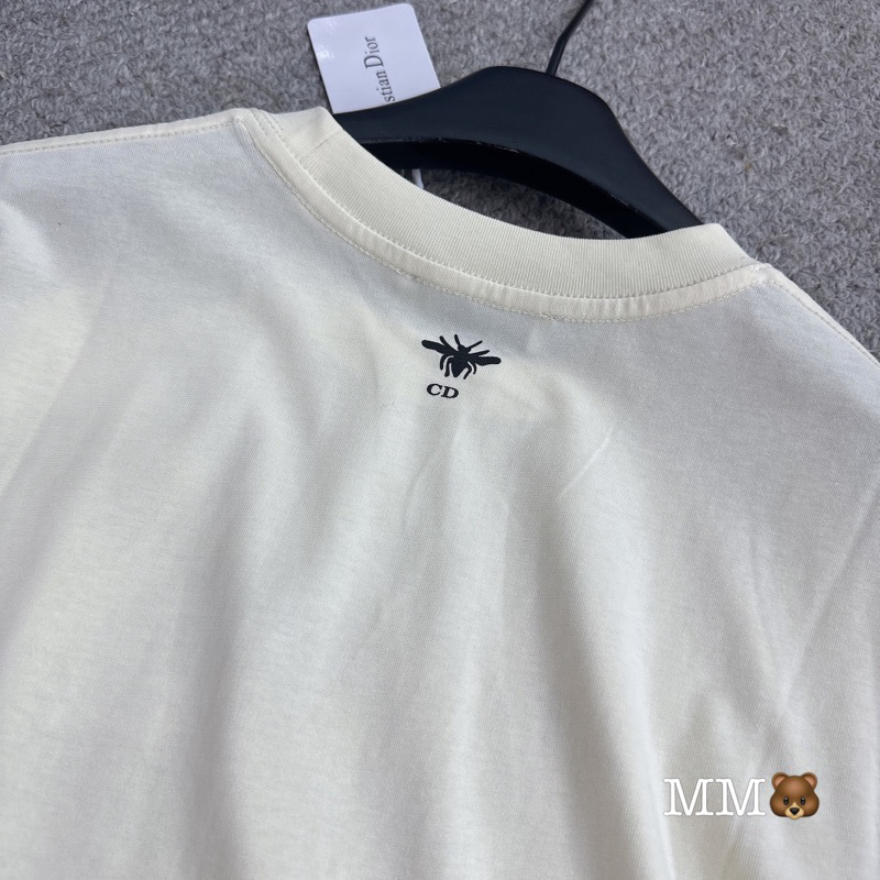 Áo Phông Đì O Màu Be Hoạ Tiết Siu Cấp