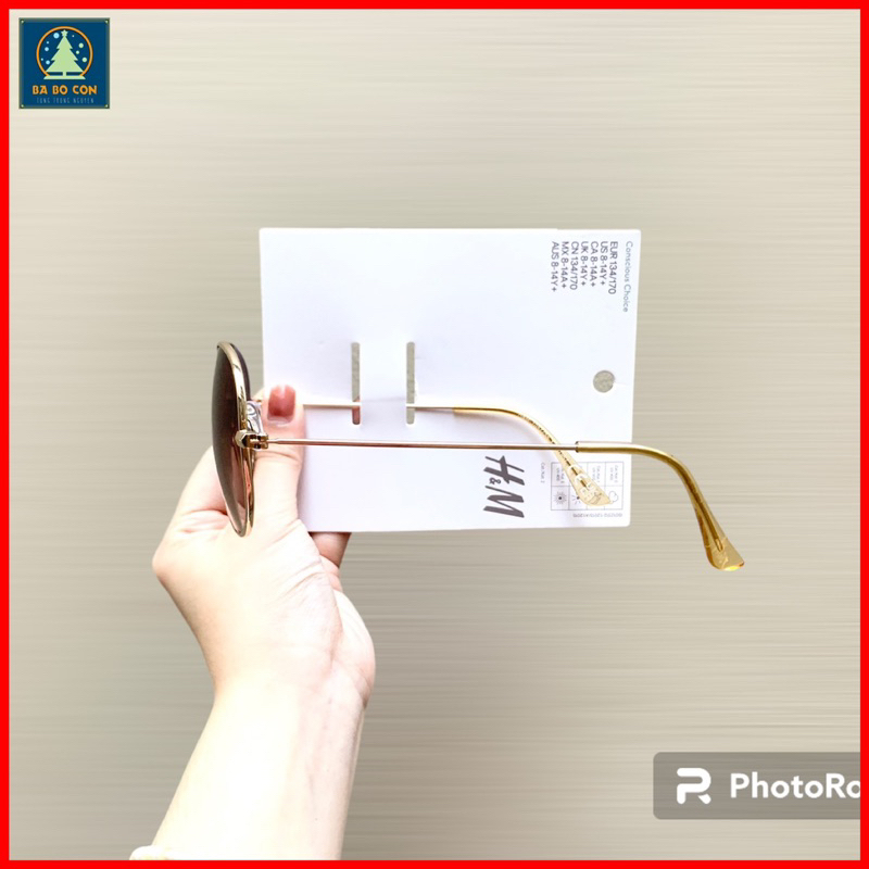 Kính râm trẻ em HM dáng chuồn, có mail mua hàng, có 2 size thích hợp cho bé từ 3-6 tuổi và 7-12 tuổi