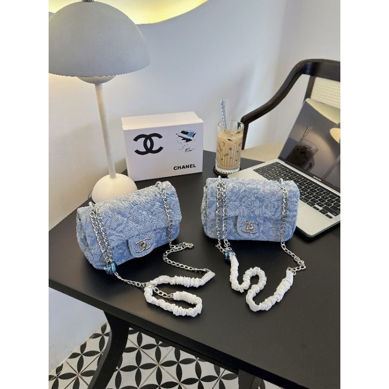 Túi đeo chéo classic hobo xanh jean hoa trà 20cm