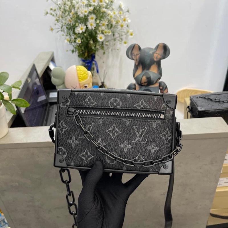 ⚡️ - Túi Đeo Chéo Lv Mini Soft Trunk Full Box Nam Châm - Túi Hộp Lv Dây Xích, Túi Lv Hoạ Tiết Nam Nữ