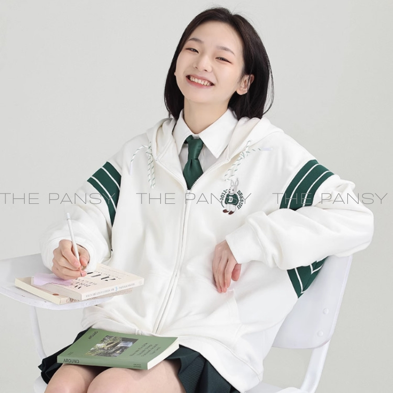 Áo khoác DESSUU hoodie zip logo thêu chú thỏ bên ngực trái MÃ 062