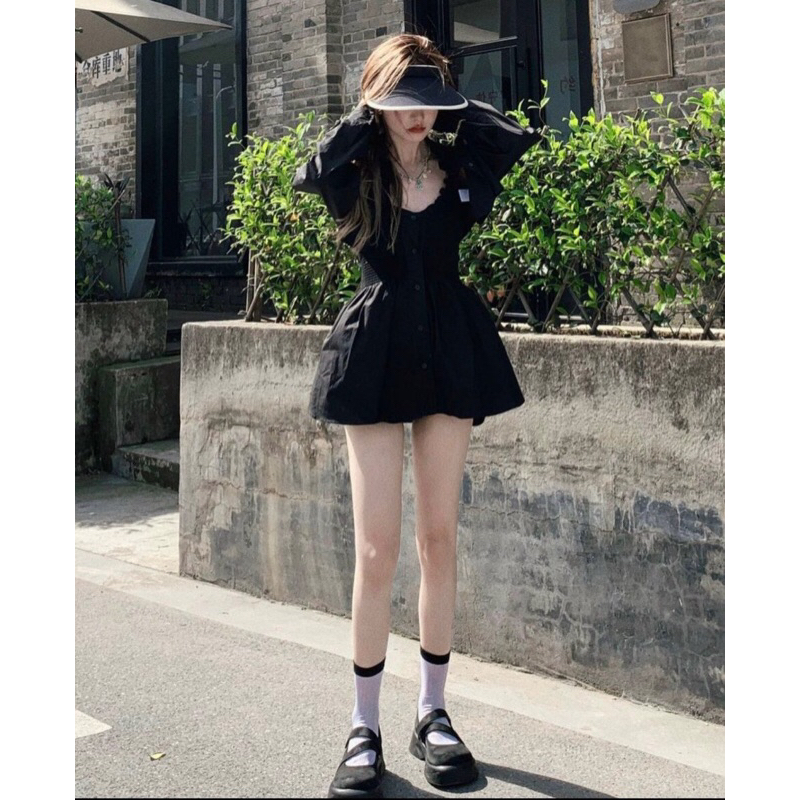 Đầm tafta cổ vuông phối tay bồng đính đá | BigBuy360 - bigbuy360.vn