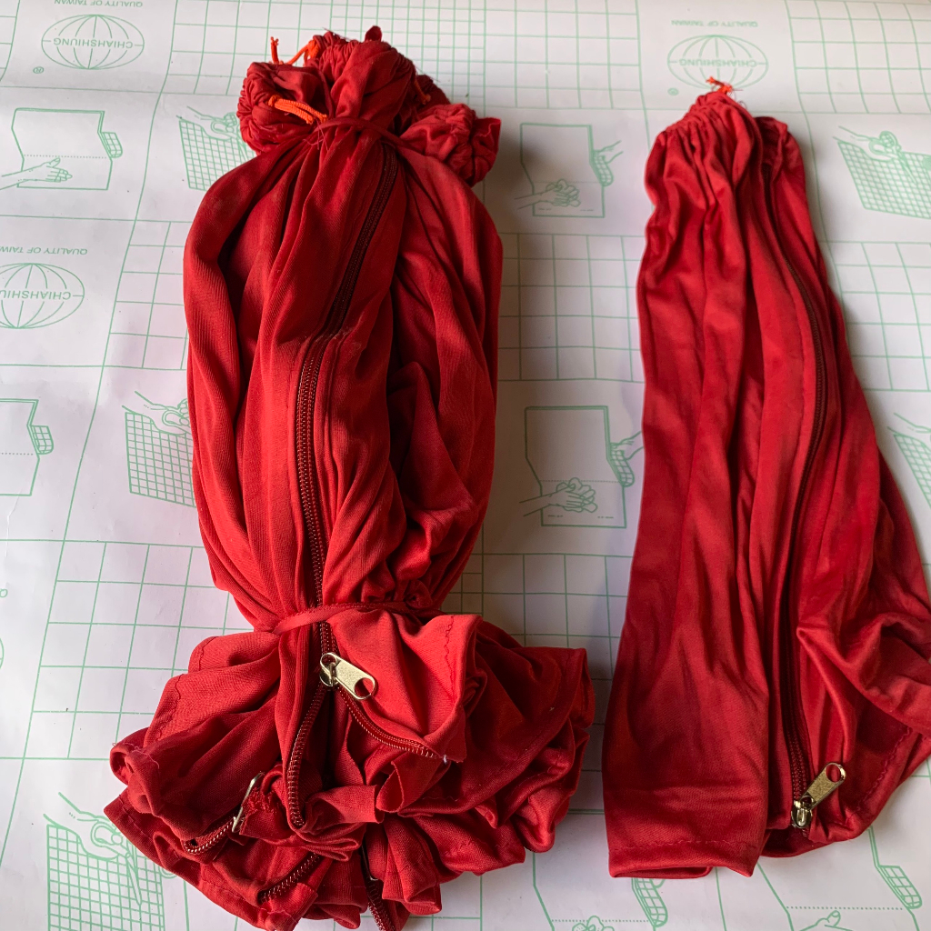 Áo lồng khuyên vải đỏ Melody