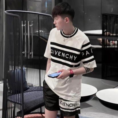 Áo thun nam Give.r.chy raplan thêu chữ phối sọc form rộng cotton 2 chiều boy phố
