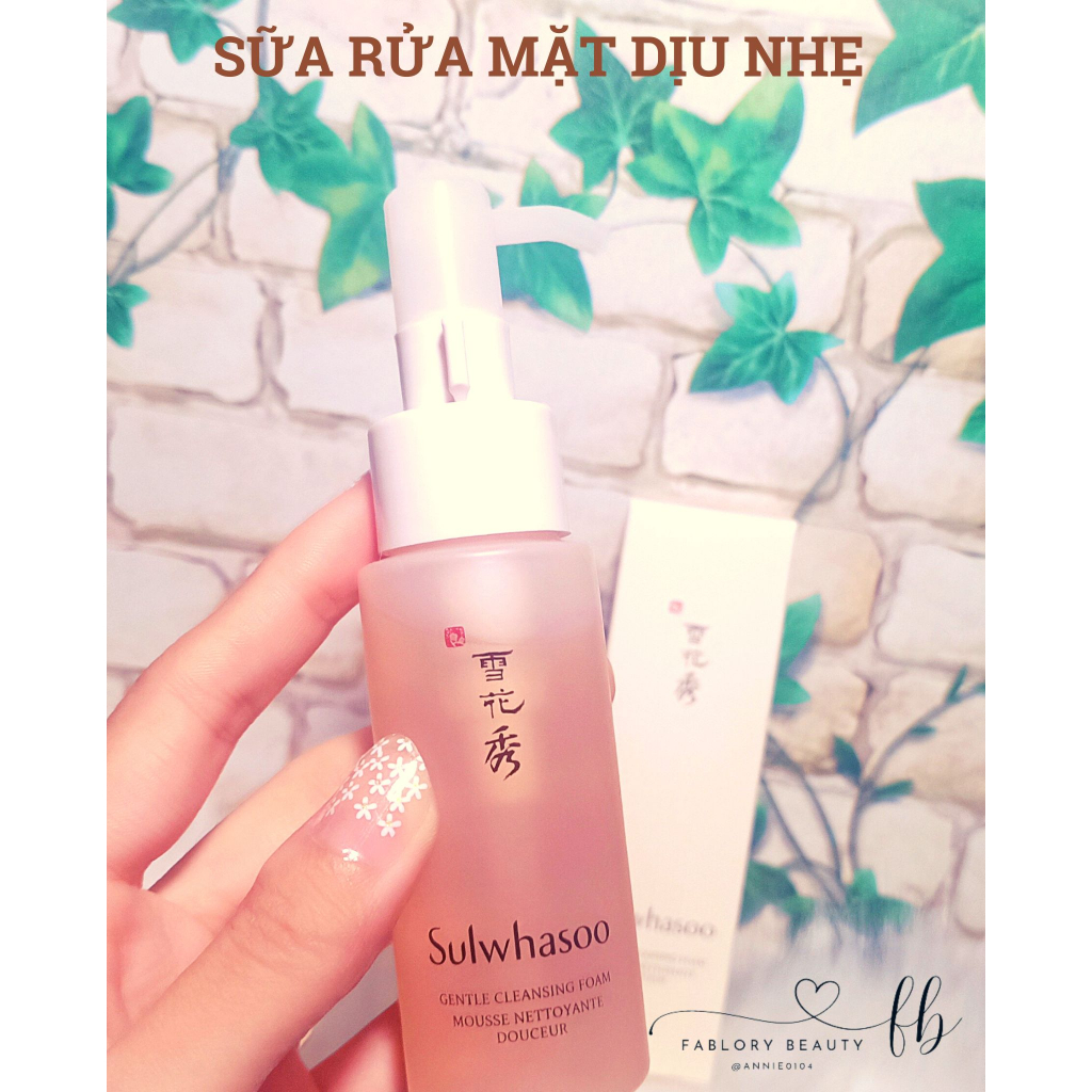 Sữa rửa mặt Sulwhasoo mẫu mới dịu nhẹ với bọt mềm mại làm sạch sâu và cấp ẩm, da thông thoáng và ẩm mướt sau khi rửa