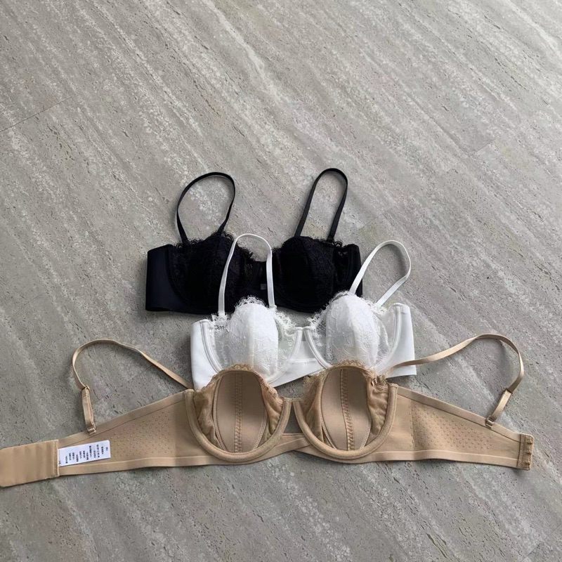 Bộ đồ lót ren có gọng mút mỏng vô cùng thoải mái