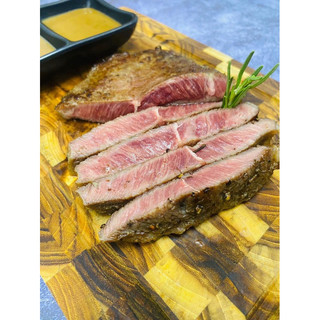 thịt bò Aukobe miếng steak khay 500gr
