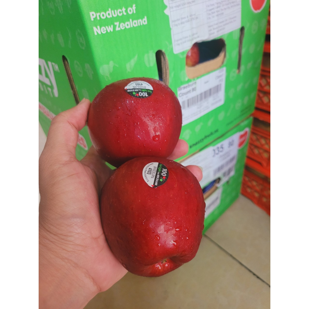 1KG Táo Snazzy New tươi xanh