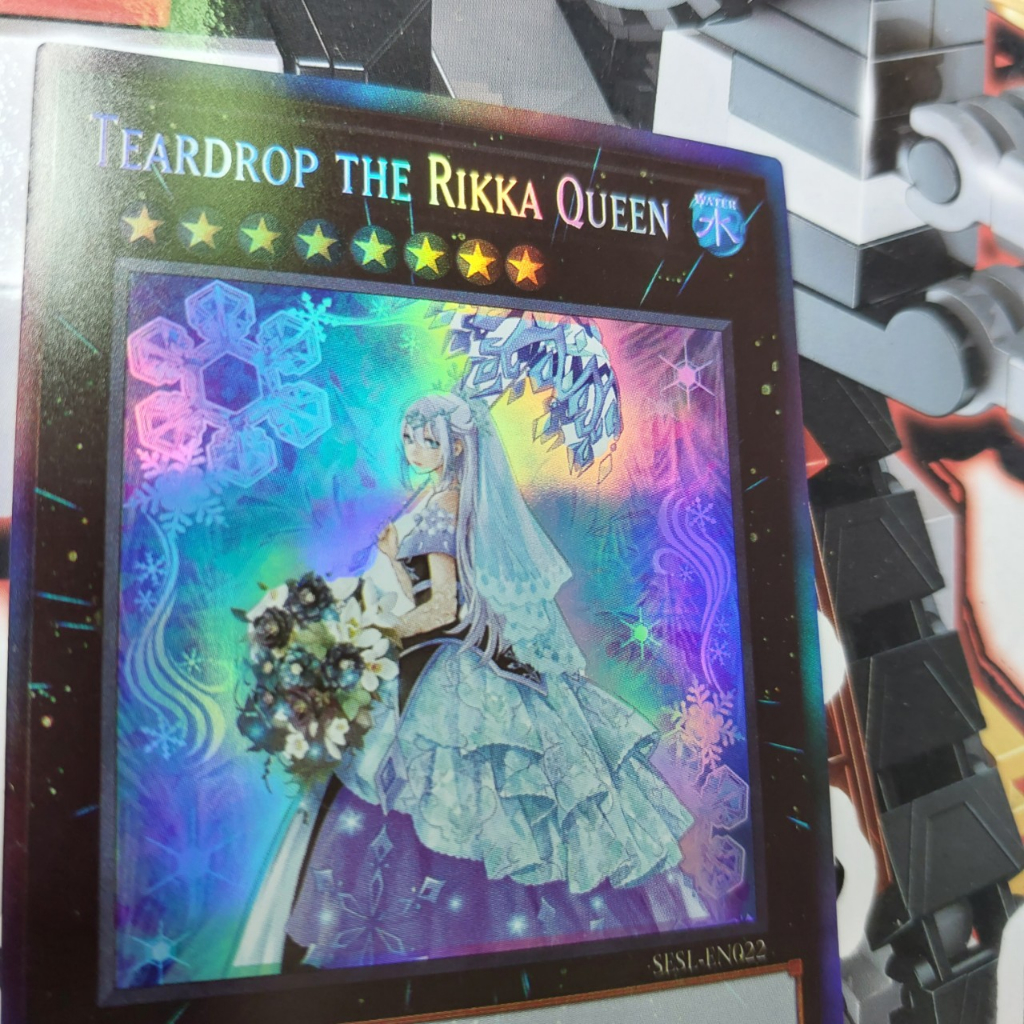 Thẻ TEARDROP THE RIKKA QUEEN 33779875 nữ hoàng băng giá hiệu ứng holo 1458 D13 74