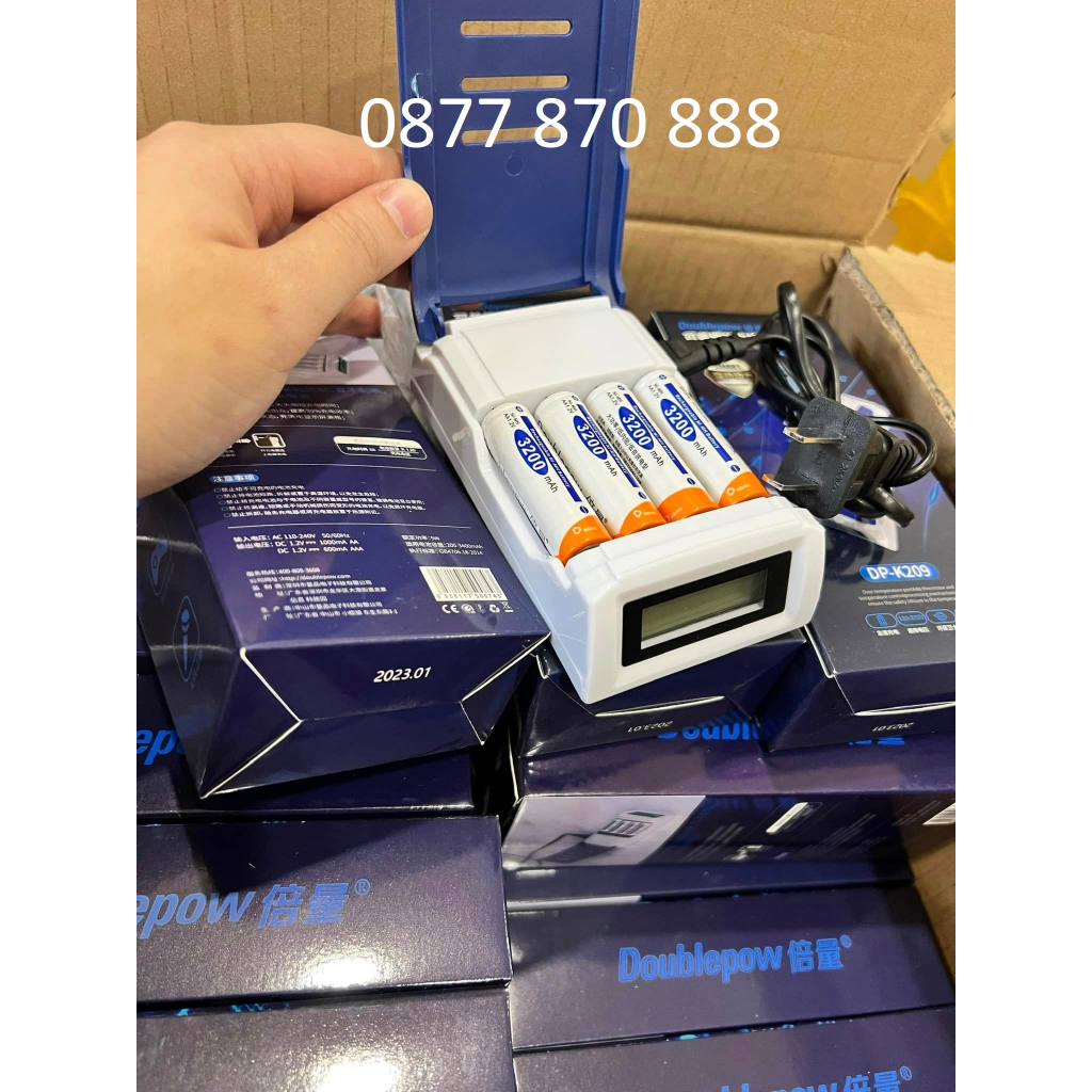 Bộ Sạc Pin AA, AAA K209 Doublepow tự ngắt 4slot