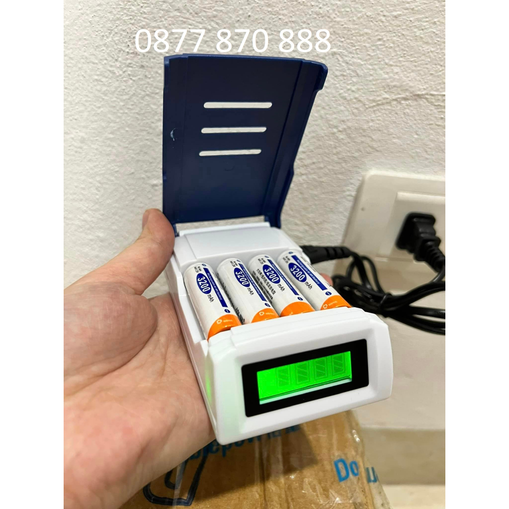 Bộ Sạc Pin AA, AAA K209 Doublepow tự ngắt 4slot