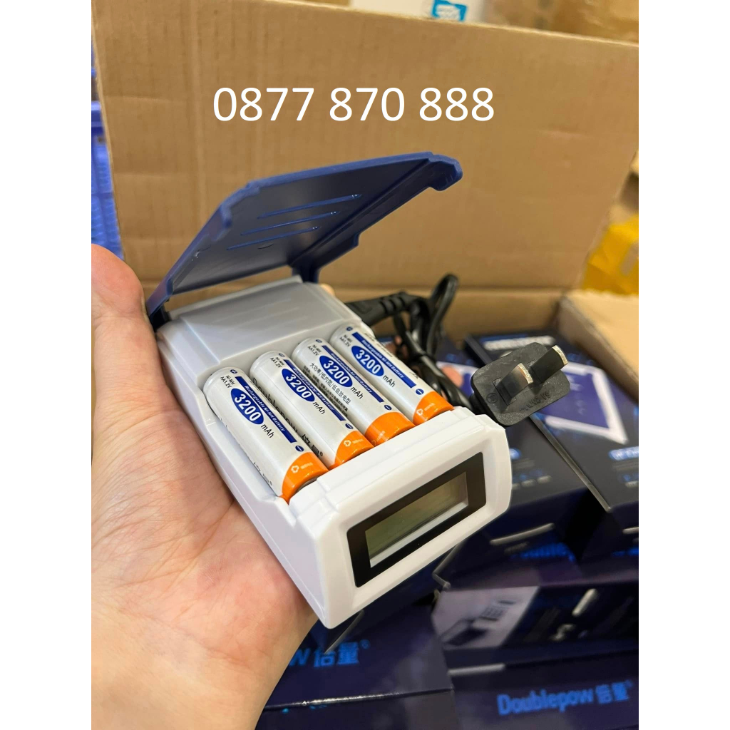 Bộ Sạc Pin AA, AAA K209 Doublepow tự ngắt 4slot