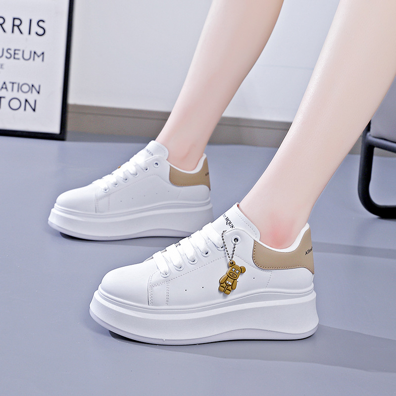 Giày thể thao nữ đế cao 6cm in hình gấu đáng yêu kiểu dáng trẻ trung HB72