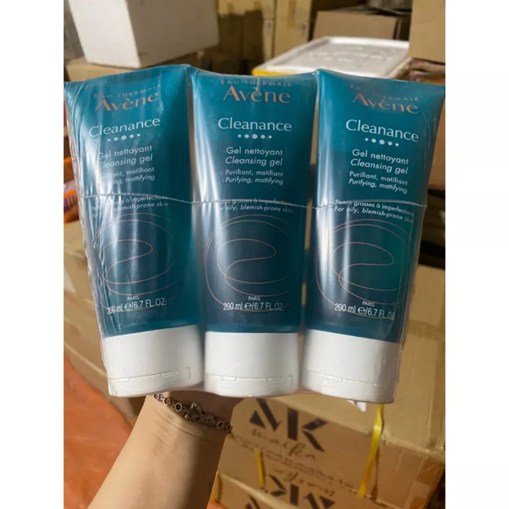 SỮA RỬA MẶT AVENE CHO DA DẦU MỤN .