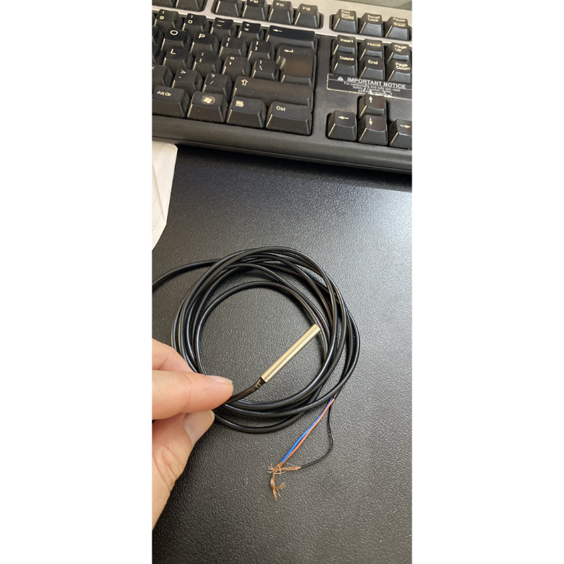 Cảm biến tiệm cận Omron E2E-C04S12-WC-C1 2m