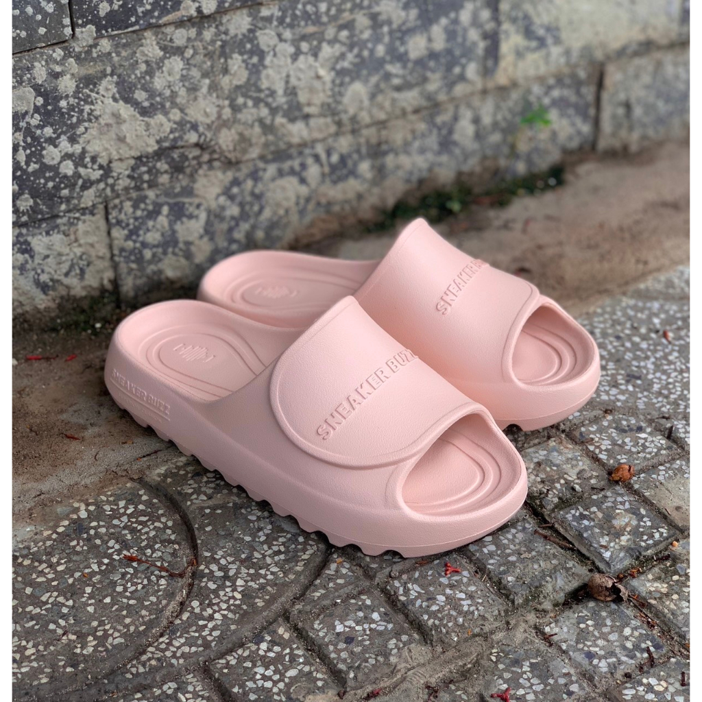 - Dép Sneaker Buzz Hồng Nhạt quai ngang Cloud Slide