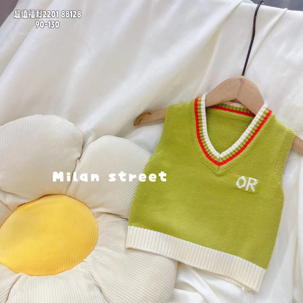 Áo gile len cho bé chất len dày mịn màng ấm áp phối cùng áo sơ mi, áo phông cực xinh cho mùa đông ấm áp