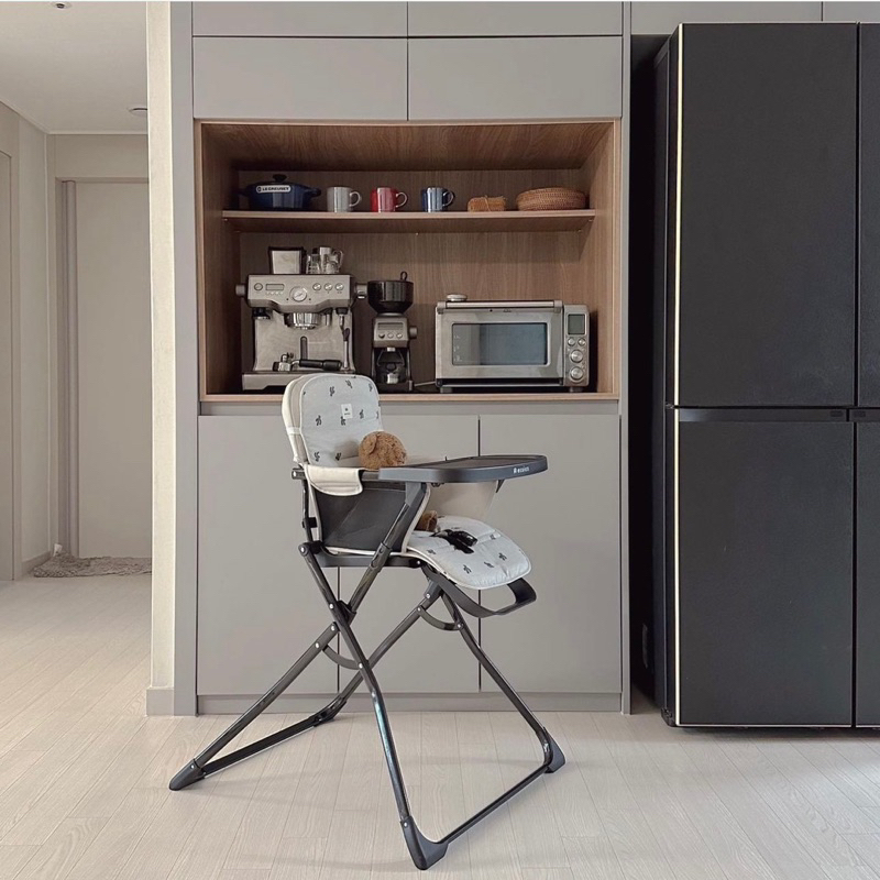 Ghế ăn dặm Essian cao cấp Hàn Quốc