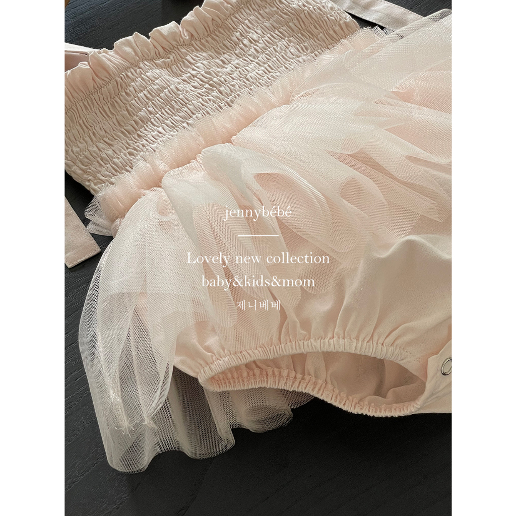 Bodysuit Jennybebe hồng nhún ngực chân váy ren bé gái