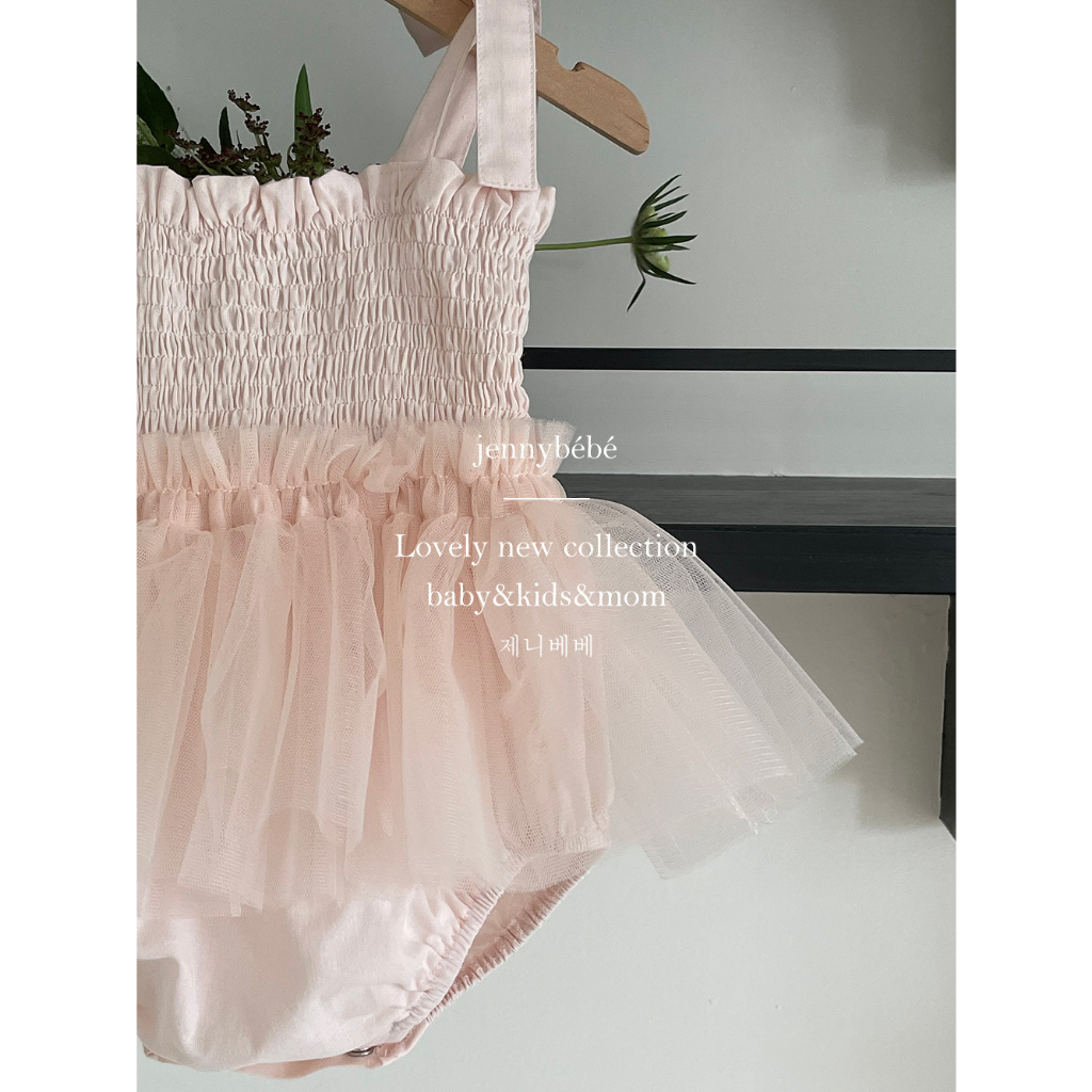 Bodysuit Jennybebe hồng nhún ngực chân váy ren bé gái