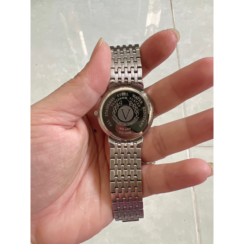 Đồng hồ nữ hiệu Valentino domani quartz