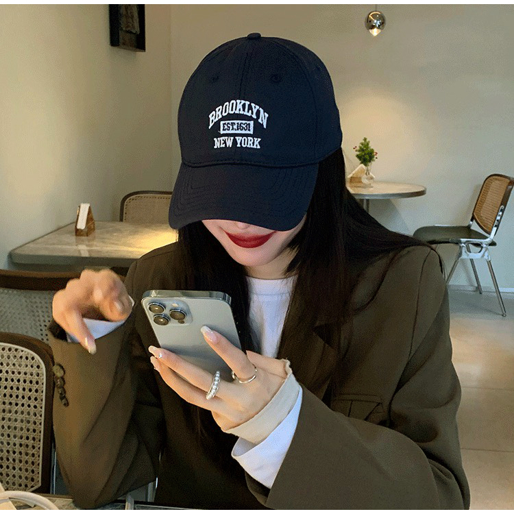 Mũ lưỡi trai nón kết thêu chữ Brooklyn phong cách thời trang unisex M11