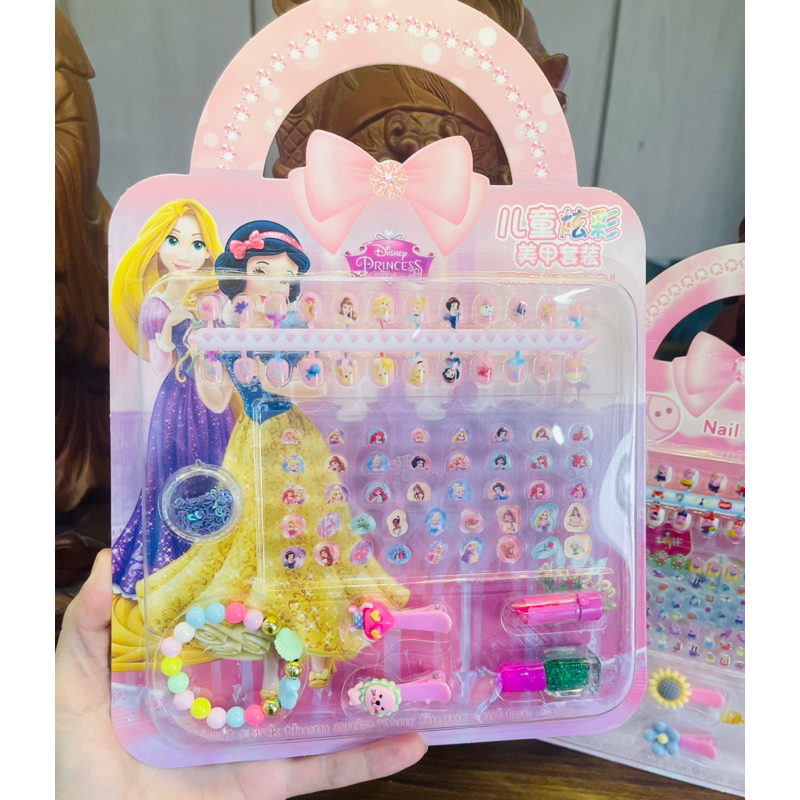 Vỉ đồ chơi trang điểm làm móng làm nails sticker 3D nổi dán móng tay cho bé gái hình Elsa-công chúa Disney…