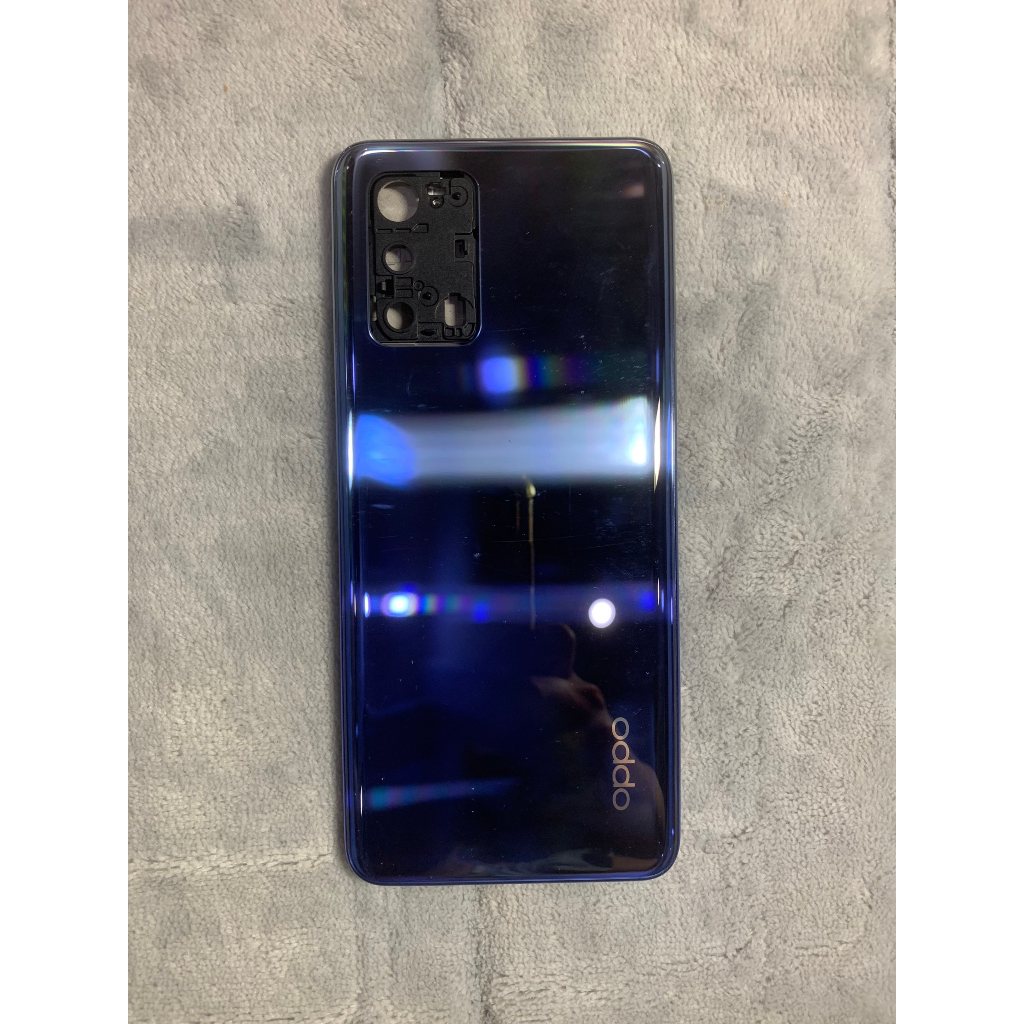 Vỏ bộ Oppo A74 có sẵn hai màu xanh, đen mới