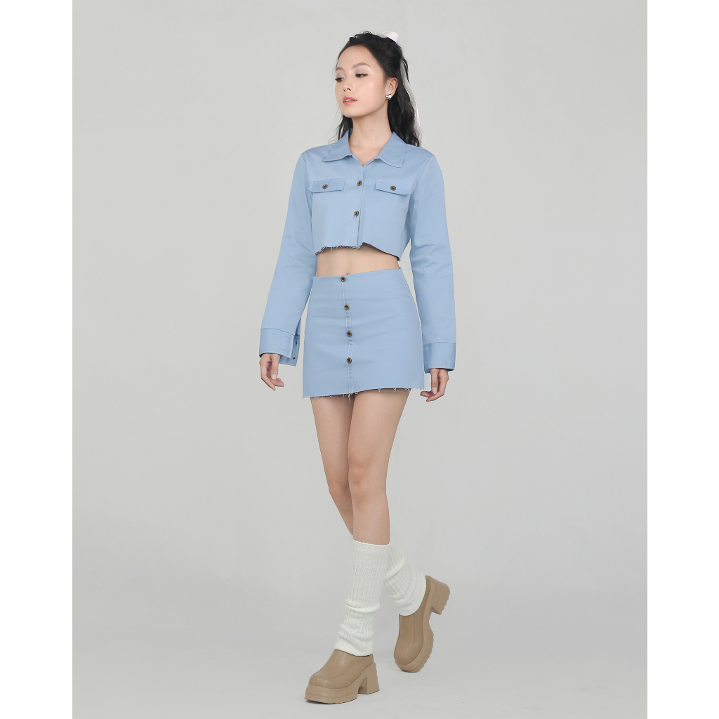 DALLA Áo sơ mi croptop tay dài kaki