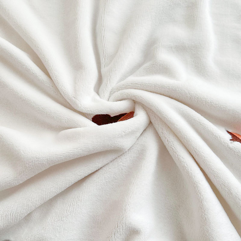 Chăn Nhung Hạt Đậu Phong Cách Hàn Quốc 1m*1m2 - Chăn Nhung Thêu Hình Siêu Xinh Siêu Mềm Mịn Cho Bé Lamkids