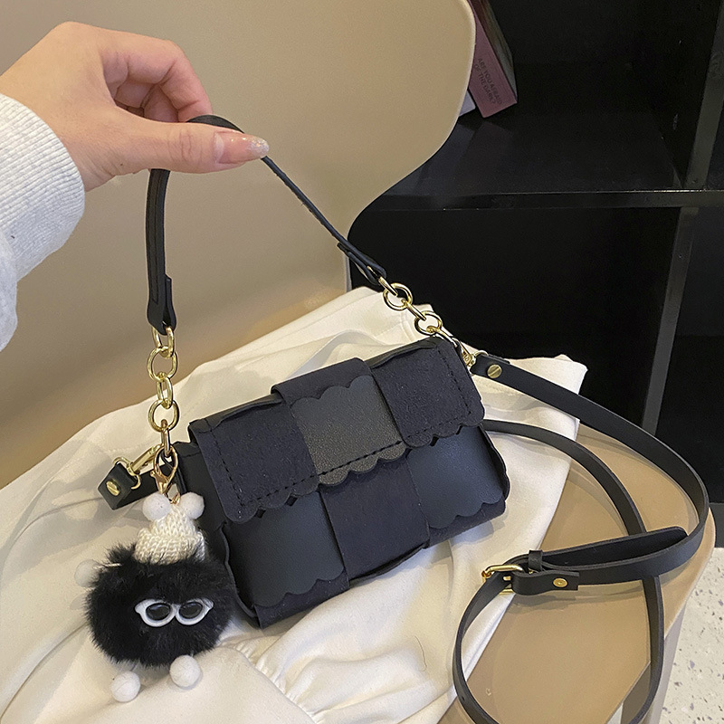 Túi da S&B Handmade hình bánh quy cute tự đan đeo chéo hoặc đeo tay làm quà tặng đầy ý nghĩa