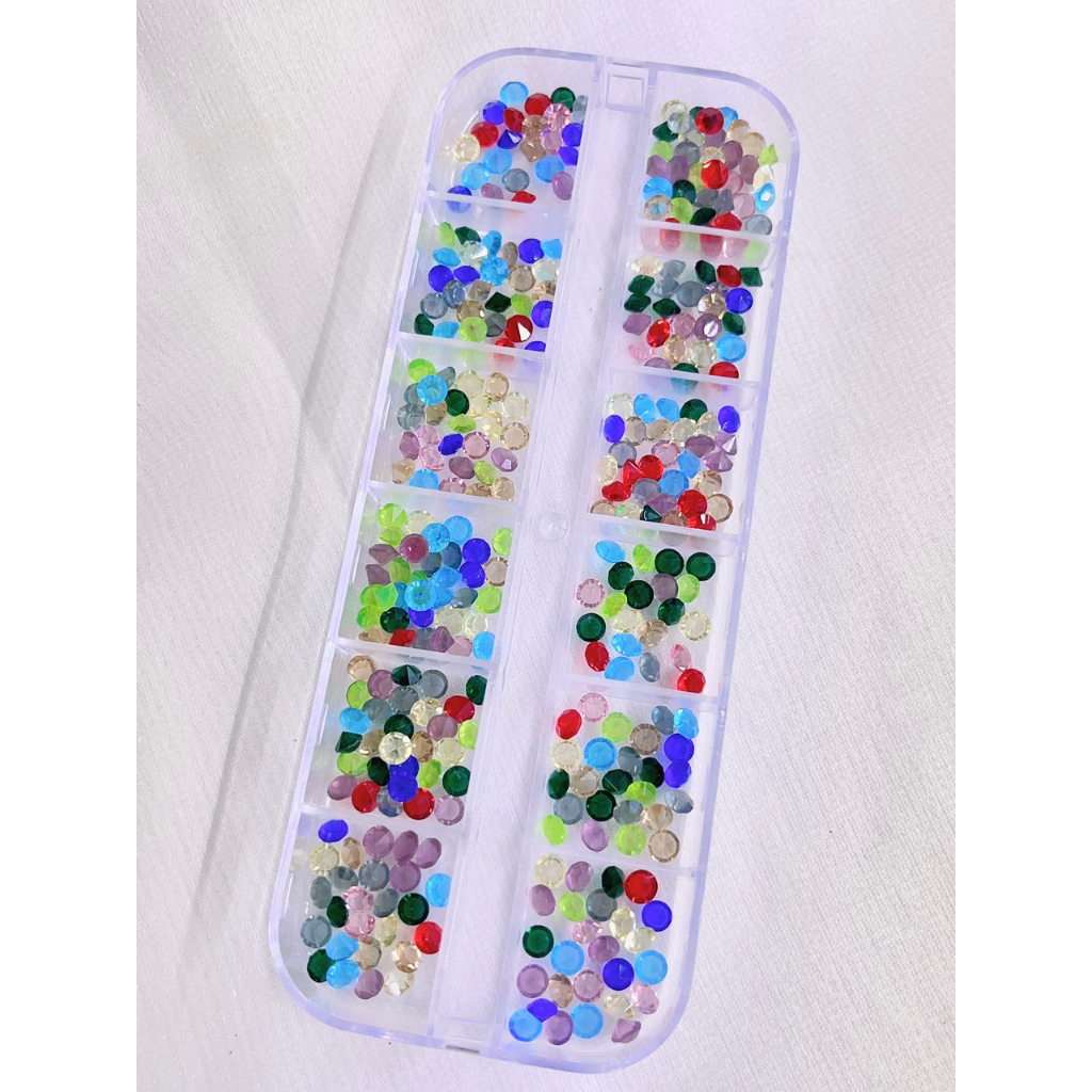 Khay Đá Chân Keo 12 Ô Nhiều Màu Khác Nhau, Màu Đỏ Màu Trắng Màu Trà Màu Vàng