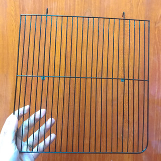 Vách ngăn lồng hamster kích thước 28x28 dùng cho lồng dài 47cm, lưới chia đôi lồng size đại