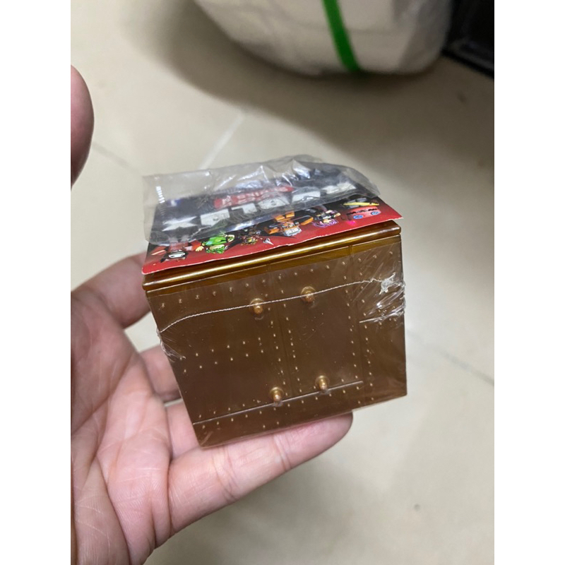 Mô hình Roblox chính hãng có bõ đã mỡ sẵn