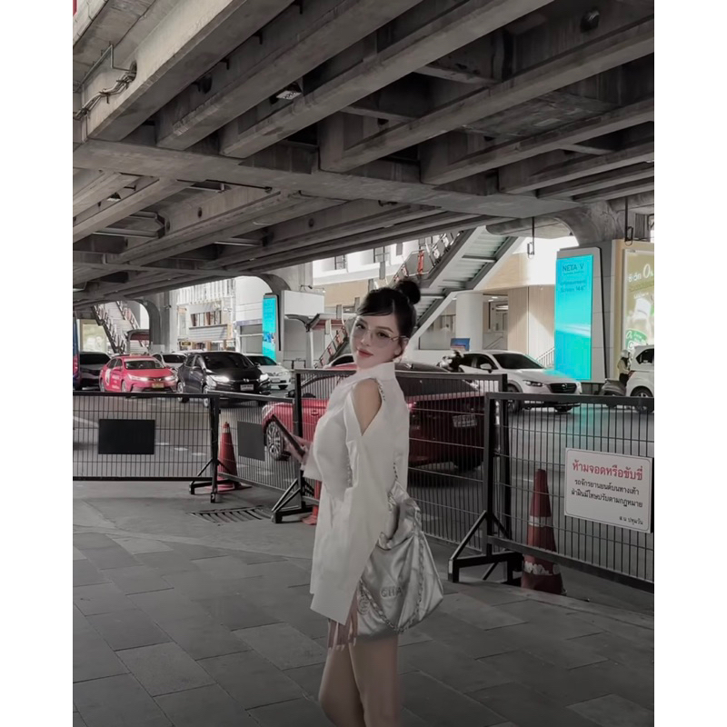 Áo Sơmi Khoét Vai Chuẩn MPB