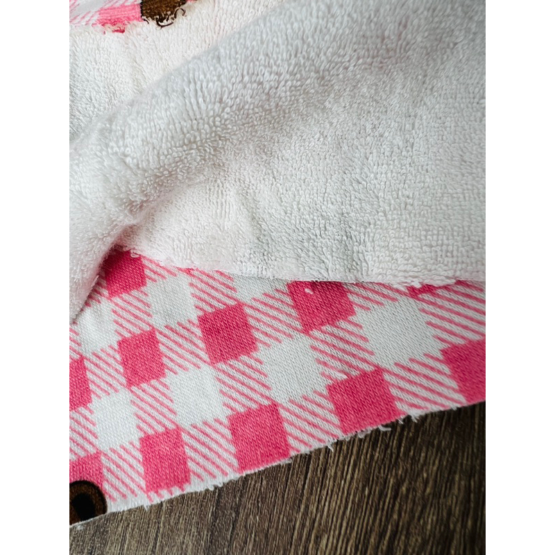 Vải nỉ khăn mặt carô hồng hình gấu kute