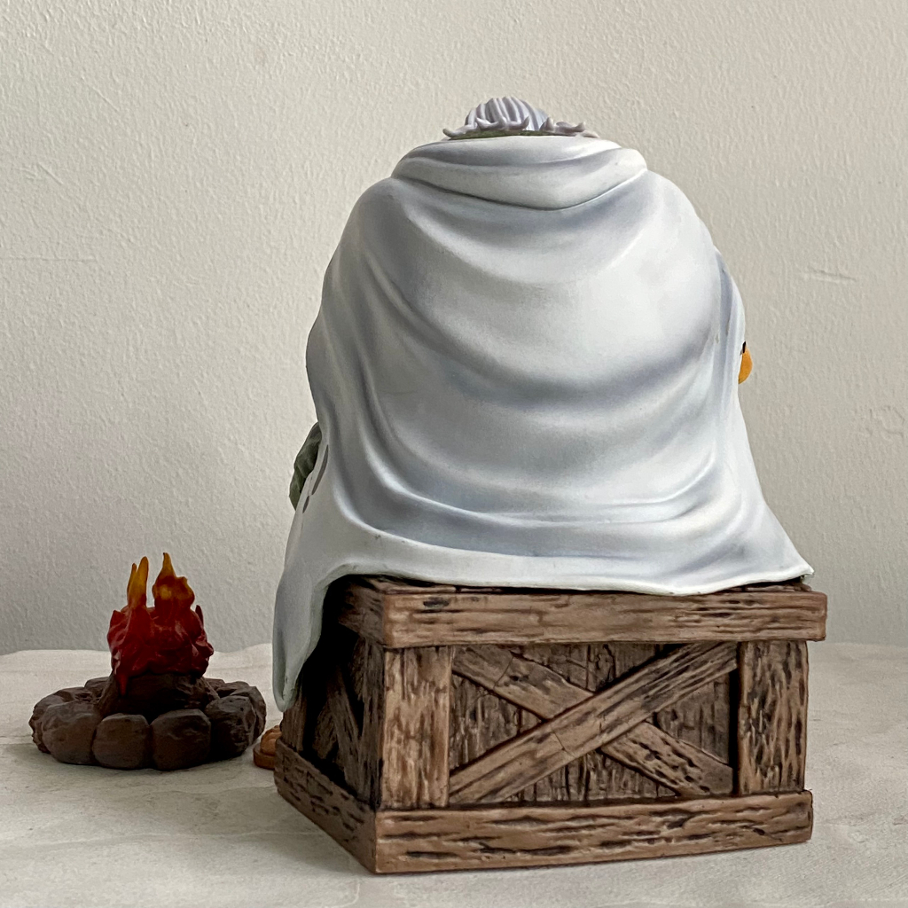 Mô hình Rayleigh dáng ngồi cao 16CM - Mô hình siler rayleigh ngồi trước đống lửa - one piece figure