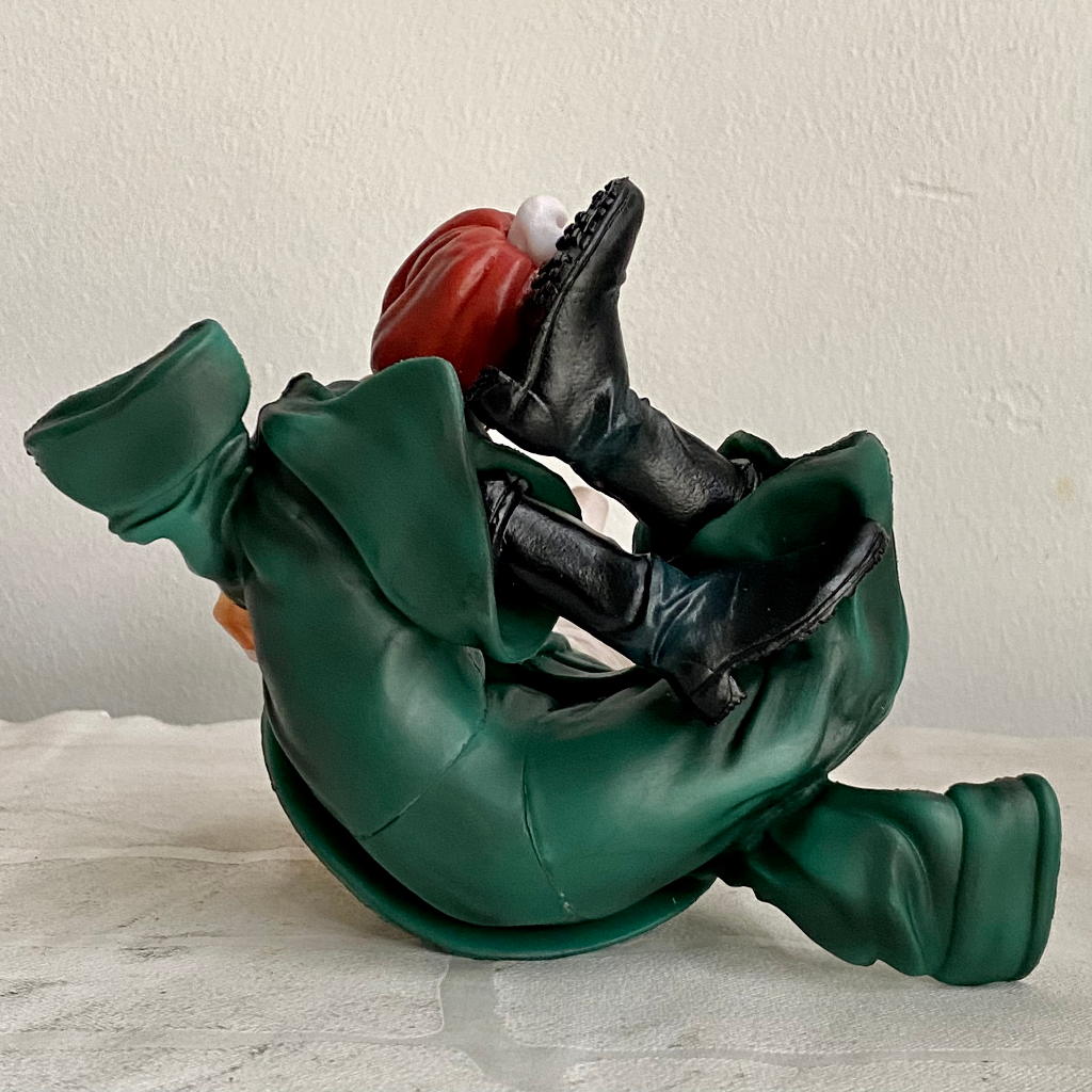 Mô hình Zoro trọng thương dáng ngồi cao 15CM - Mô hình roronoa zoro trọng thương - one piece figure zoro