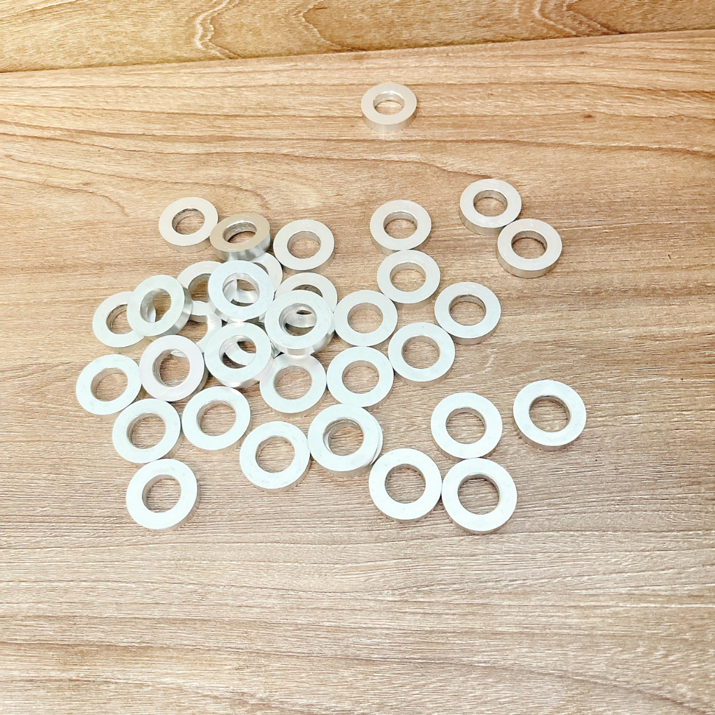 Cục canh bánh lỗ trong 12 li, 15 li; vành ngoài 28 li dày 2 li 3 li 4 li 5 li 6 li 10 li 21 li