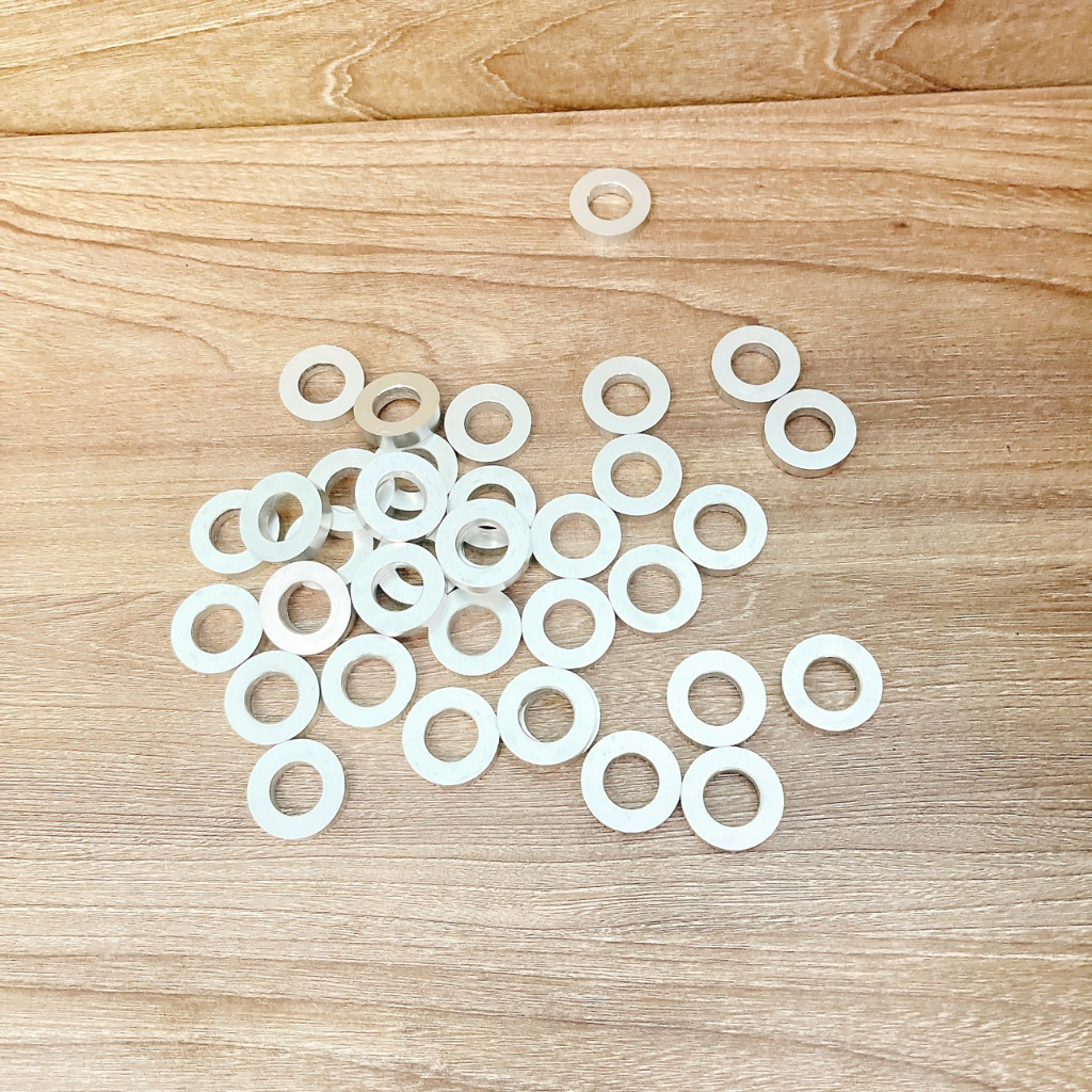 Cục canh bánh lỗ trong 12 li, 15 li; vành ngoài 28 li dày 2 li 3 li 4 li 5 li 6 li 10 li 21 li