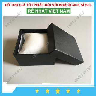 Hộp đựng đồng hồ màu đen kèm gối trắng