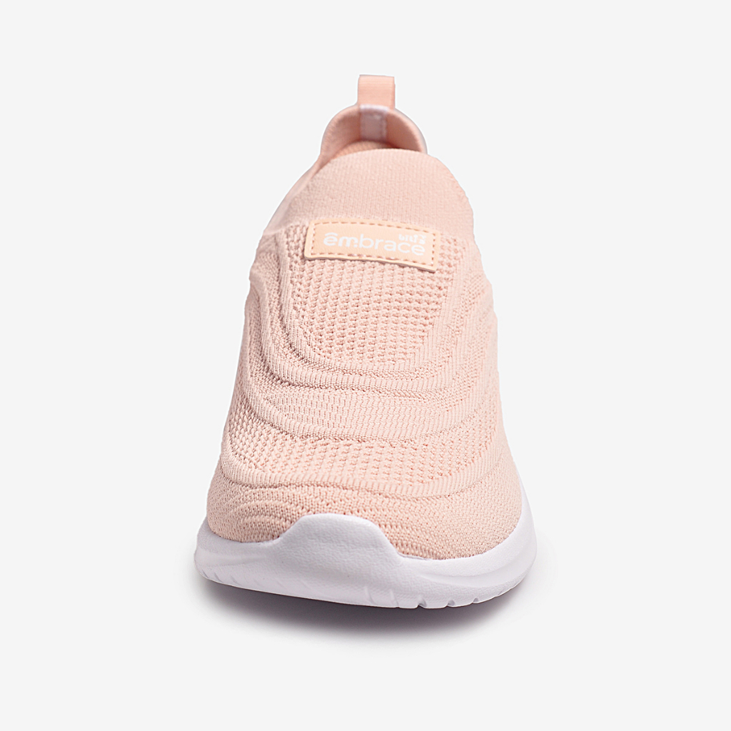 Giày Thể Thao Nữ Biti's Êmbrace BSW001500KEM