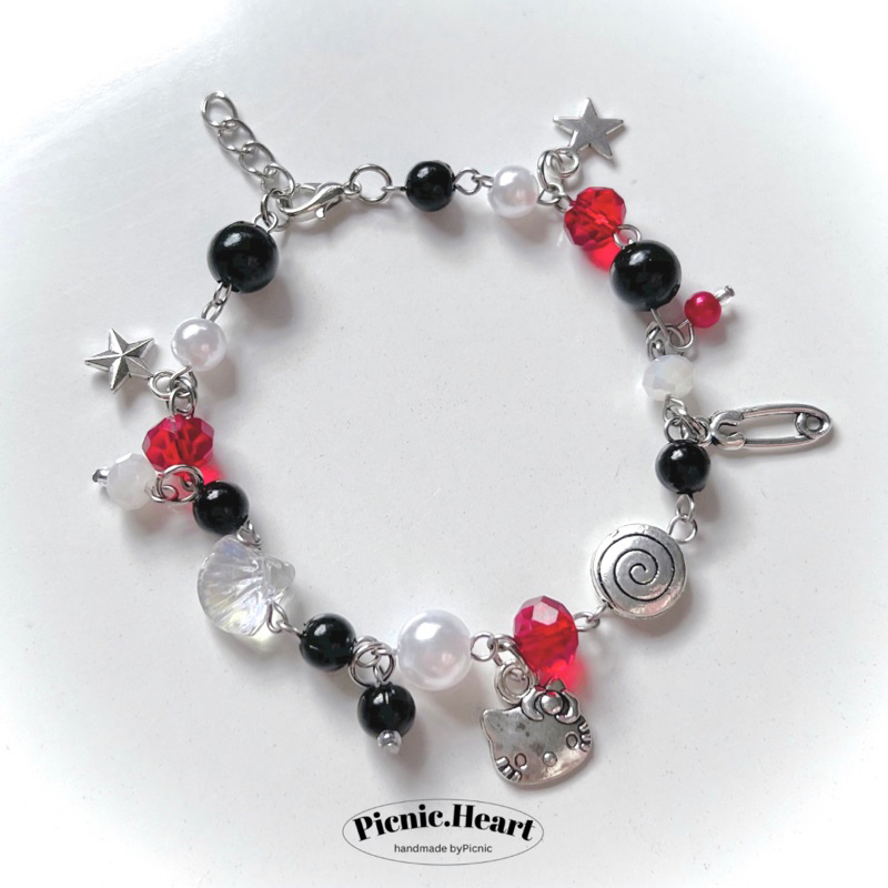 | Picnic Heart | RED BLACK BRACELET  thép không gỉ