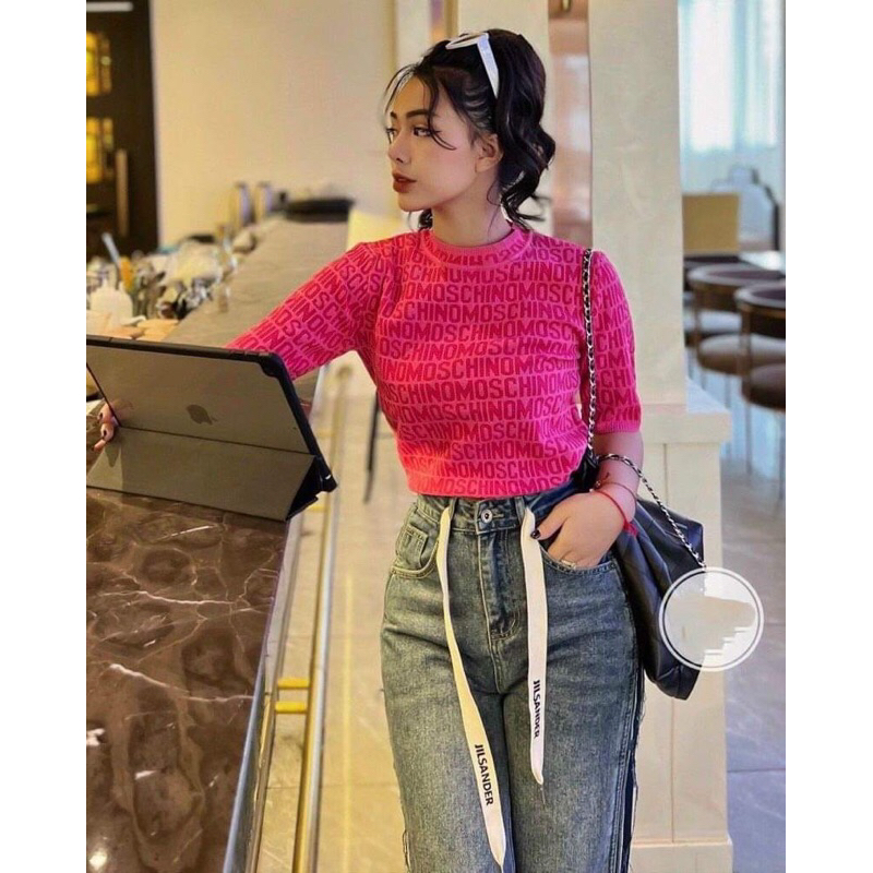 ÁO LEN HỒNG CHỮ