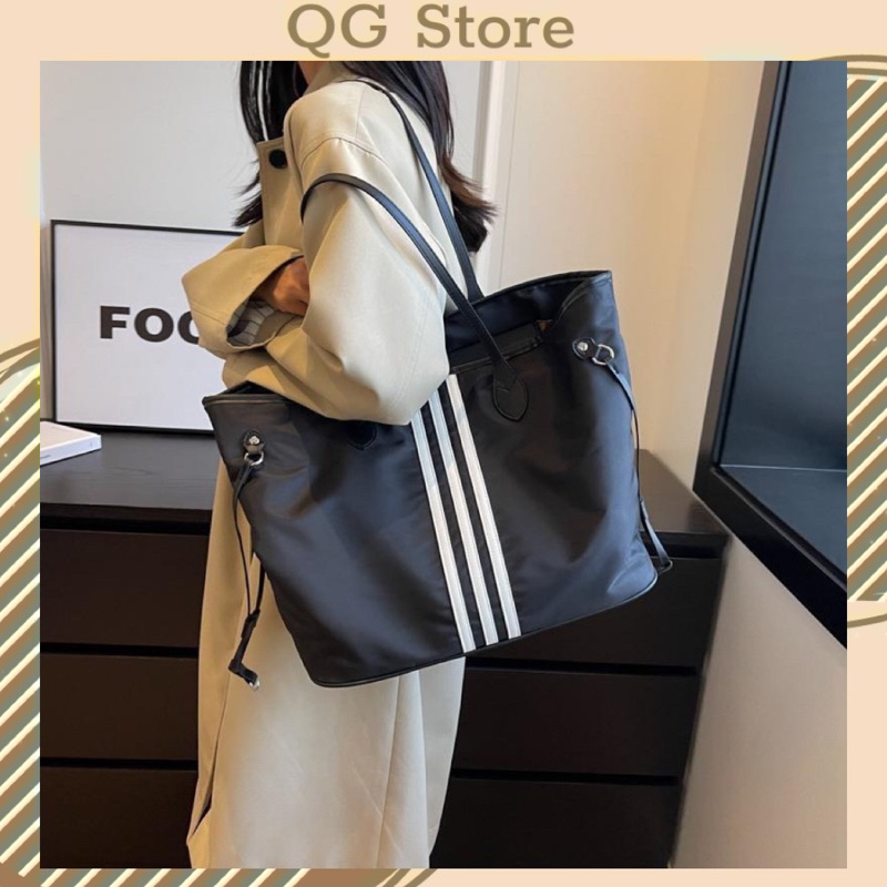 Túi Xách Nữ Túi Tote Túi Thể Thao Dù Phối 3 Sọc Chống Nước Siêu Rộng Rãi QGStore