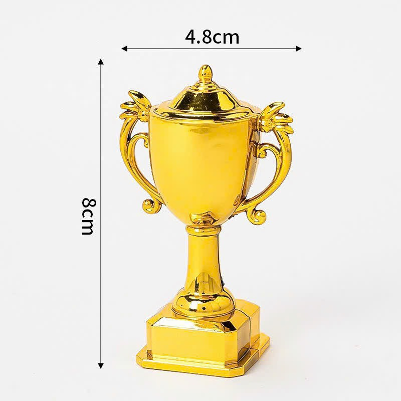 Cup vàng nhựa trang trí bánh