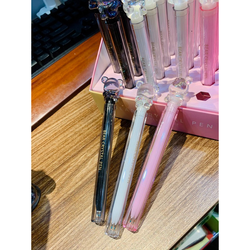 BÚT GEL MỰC THUỶ TINH HÌNH NGƯẠ UNICONR - BEARBRICK NẮP GẬP