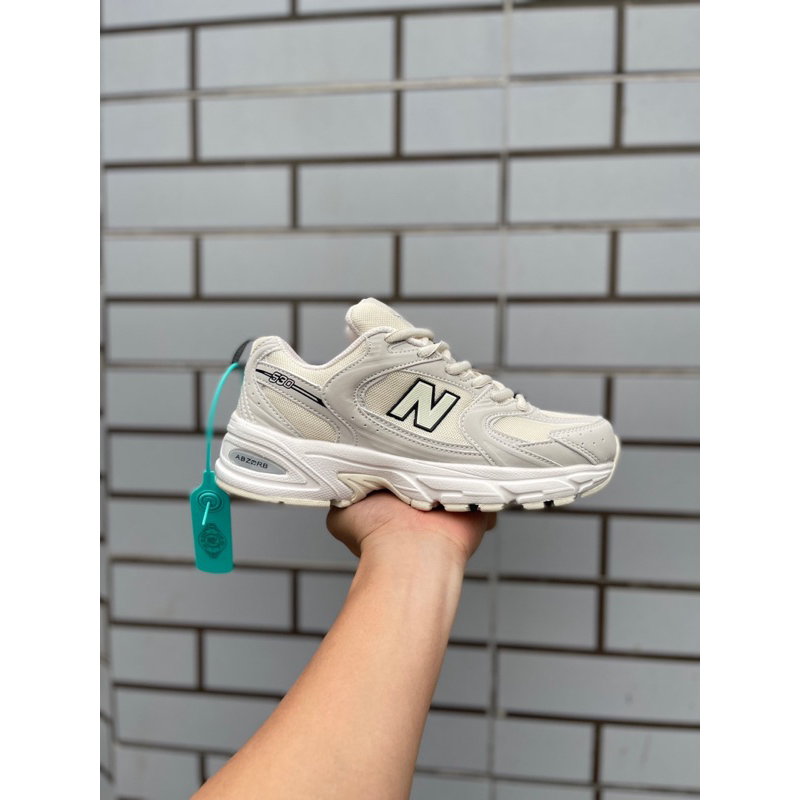 Giày thể thao New Balance CRT530 sữa